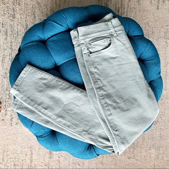 ANNE TAYLOR PETITE SCULPTING POCKET HIGHEST RISE SKINNY JEANS- HERBAL MIST COLOR - Picture 4 of 6